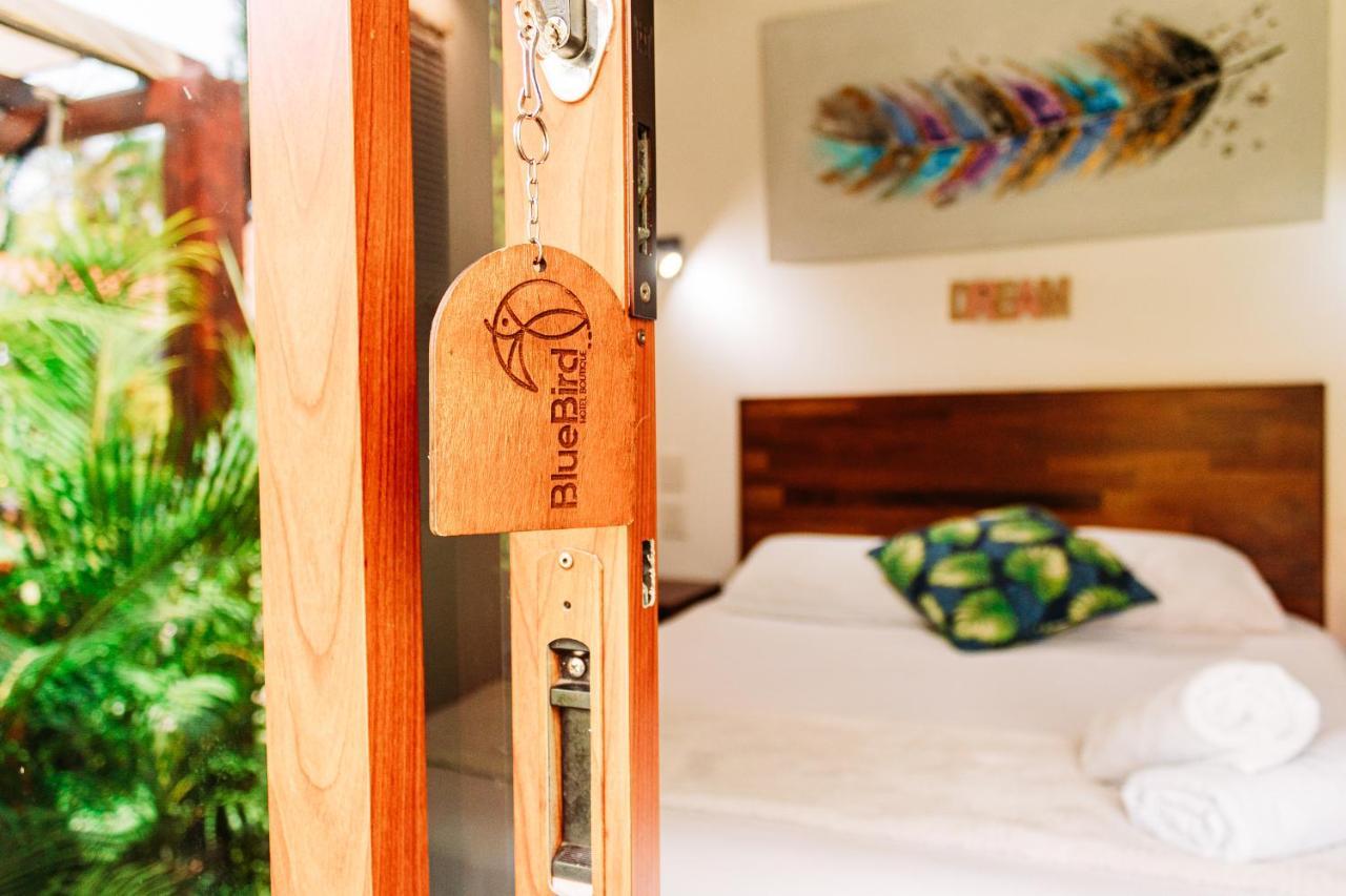 Blue Bird Hotel บากาลาร์ ภายนอก รูปภาพ